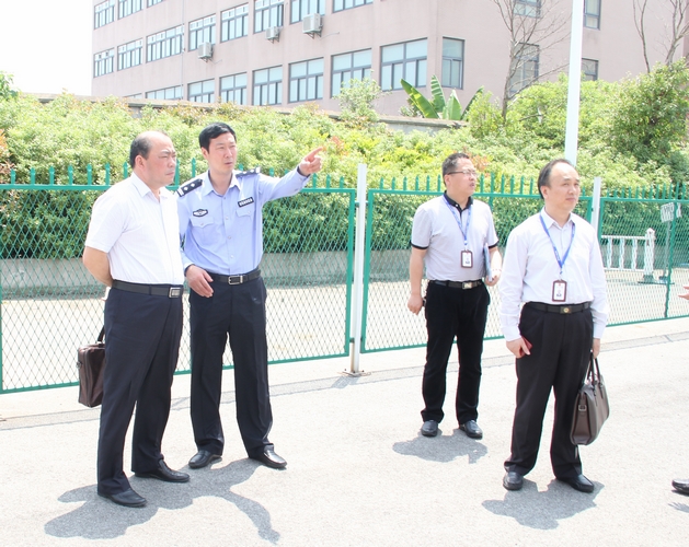 市委常委,市政法委书记刘东升到交通事故巡回法庭调研